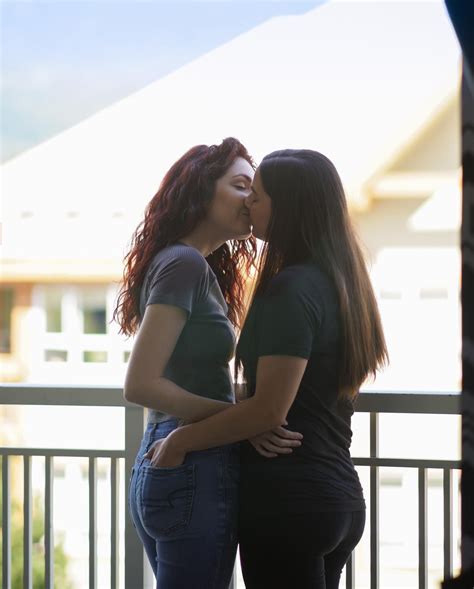 lesbians kissing|[AOFR